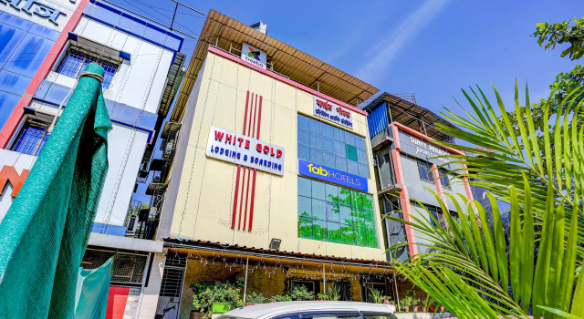 FabHotel White Gold, Забронировать Отель Отели штата Махараштры 3 звезды, 3*