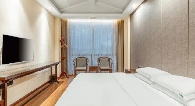Семейный люкс Baoshan Jiahu Hotel