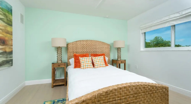 Waterfront Oasis W Boat Dock Heated Pool, Varaa Lomakoti Huvilat kohteessa Florida Keys, Villa