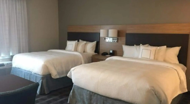 TownePlace Suites by Marriott Foley at OWA, Book Hotel Hoteller i Foley med parkering, Parkering
