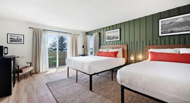 Четырёхместный номер Comfort Hotel Dega
