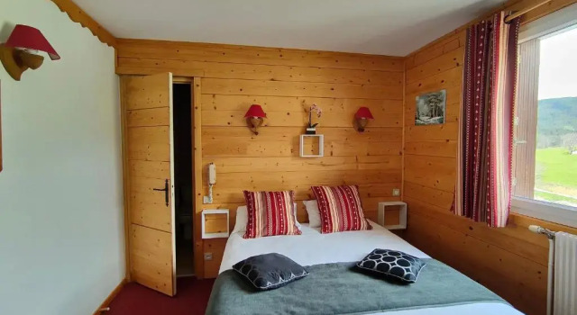 Двухместный номер Standard Logis Hotel Les Playes