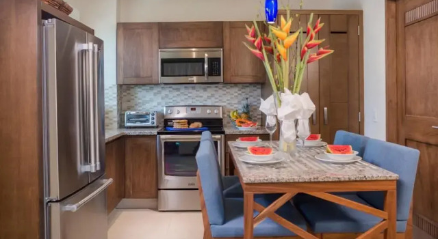 Апартаменты Los Muertos Beach Condo 102