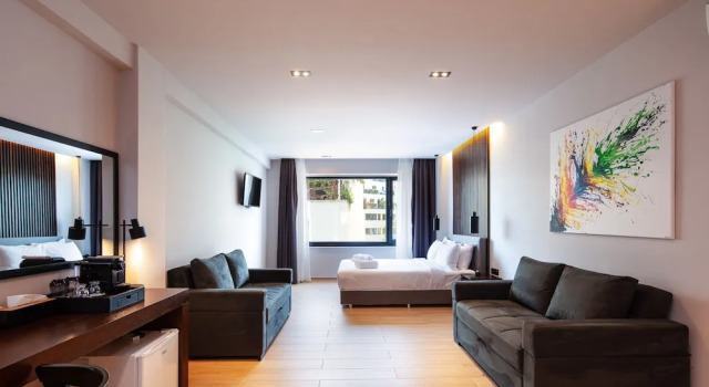 Номер семейный Deluxe с видом на город Athens Tower
