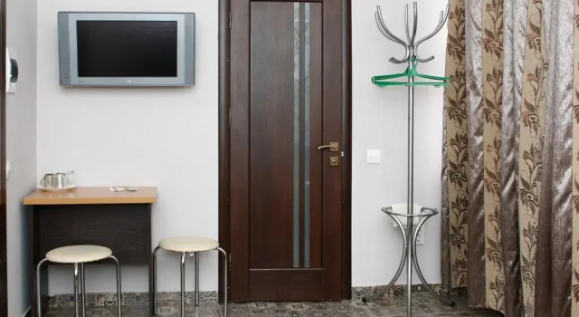 City Club European, Book Hotel Cheap Hotels in Chernivtsi