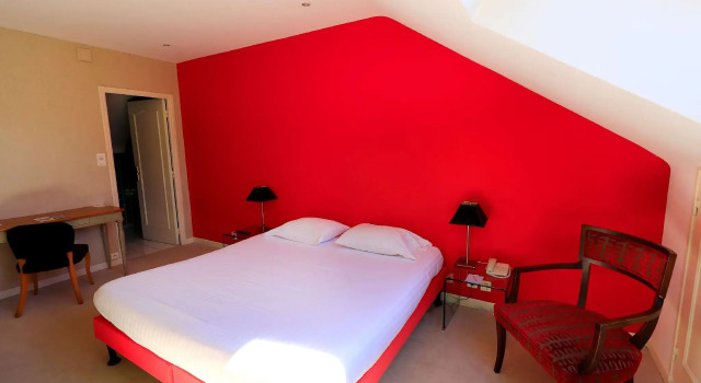 Номер Comfort Hotel Le Renoir