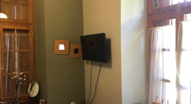 Joy's House, Book Hotel Agios Lavredios 