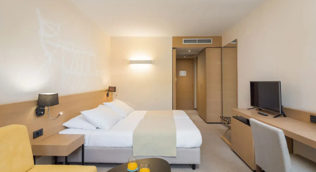 Двухместный номер Comfort с балконом Aminess Liburna Hotel