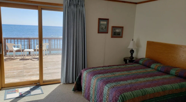 Номер Deluxe Algoma Beach Motel