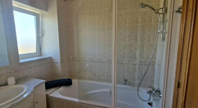 Апартаменты Spacious 3 bedroom apartment with seaview