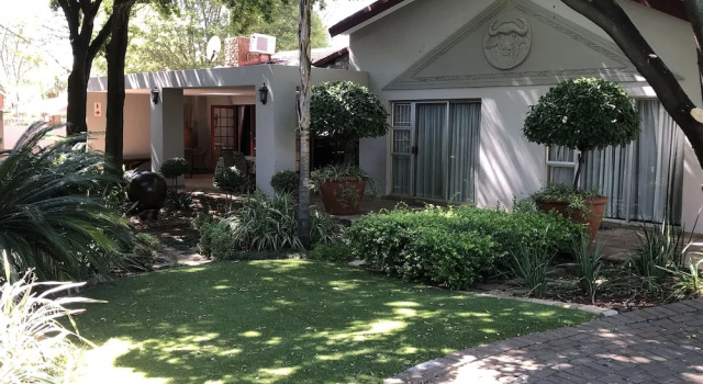 The Colonial Guest House, Buchen Sie Pension Irene Tshwane