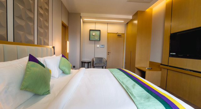 Номер Premium Treebo Kingsbury Fiesta Vellore