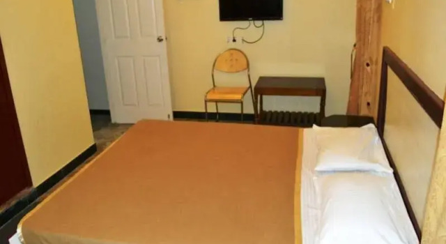 Repose comfort inn, Забронировать Отель Отели штата Тамилнада с парковкой, Парковка