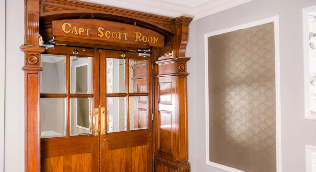 Royal Hotel Cardiff by Belvilla, Забронировать Отель Кардифф Гламорган, рядом с Gorsedd Stones