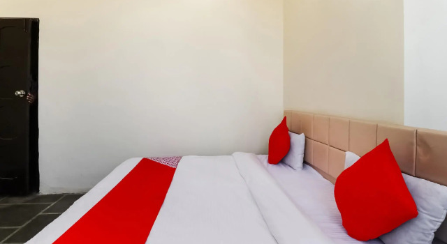 OYO 77912 Sushant Palace, Varaa Hotelli Faridabad Haryana