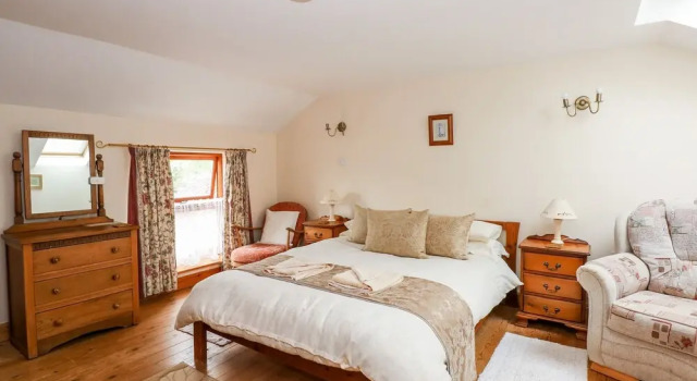 Clare's Cottage, Забронировать Дом для отпуска Коттеджи Лаут, Коттедж