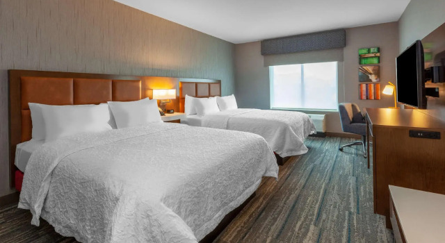 Четырёхместный номер Standard Hampton Inn & Suites Bloomfield Hills Detroit