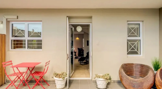 Апартаменты Unique City View Apartment in De Waterkant 207 DWP