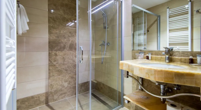 Трёхместный номер Standard с балконом и с видом на море Grand Hotel Neum Wellness & Spa