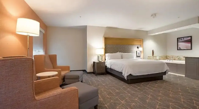 Люкс Holiday Inn Jackson NW - Airport Road by IHG