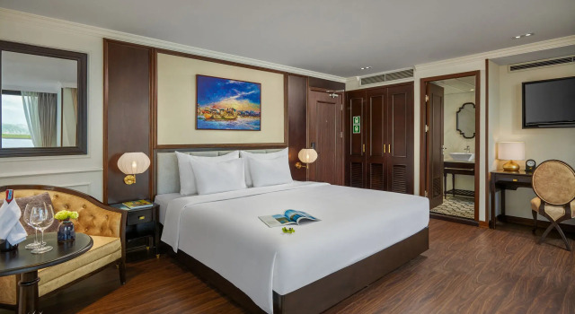 Семейный люкс Halong CAPELLACRUISE - Member of Lyra cruise collection
