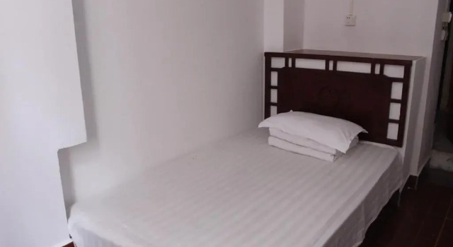 Номер Economy Dihao Hostel North Railway Station