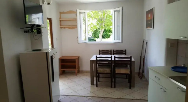 Апартаменты с 3 комнатами с балконом и с красивым видом из окна Apartment Katica