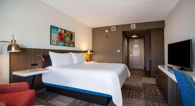 Двухместный номер Standard с видом на канал Hilton Garden Inn Nashville Smyrna
