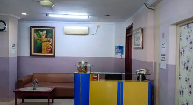 Super OYO 91104 Griya Mitra Residence, Book Hotel Taman Sari Jakarta