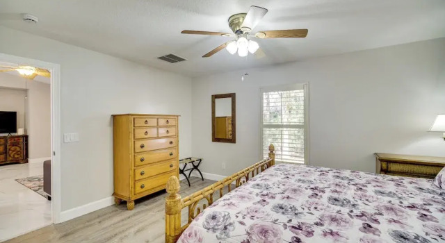 Коттедж Spacious Home w/ Yard: 8 Mi to Wabasso Beach