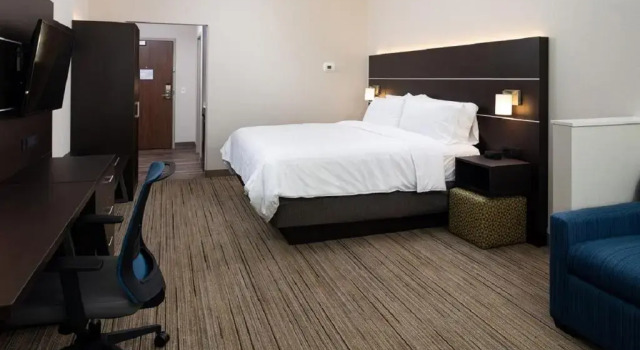 Номер Deluxe Holiday Inn Express & Suites - Romeoville - Joliet North by IHG