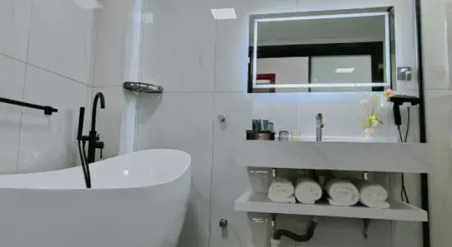 Четырёхместный семейный люкс с 2 комнатами Qiandao Lake Windy House B&B