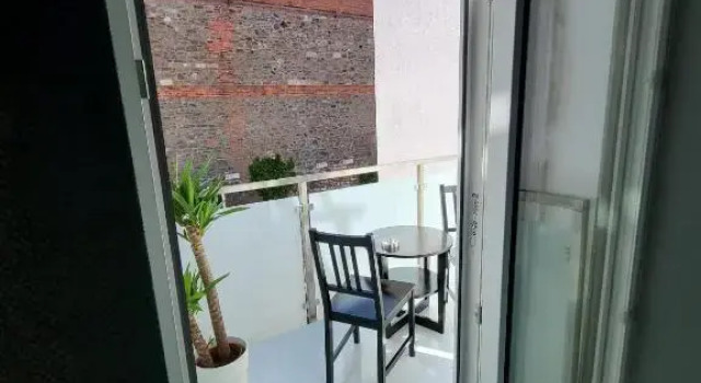 großes offenes Loft oder kleine gemütliche Wohnung mit Balkon, Prenota Hotel Hotel a Garz con parcheggio, Parcheggio