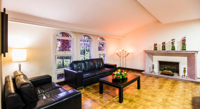 Hotel Portales Del Campestre, Buchen Sie Hotel El Poblado 