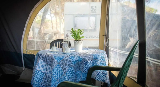 Camping Cala dOstia, Забронировать Кемпинг Кемпинги и глэмпинги Пула, Кемпинг
