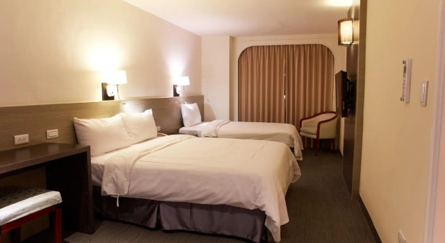 Трёхместный номер Deluxe Haifu Garden Hotel