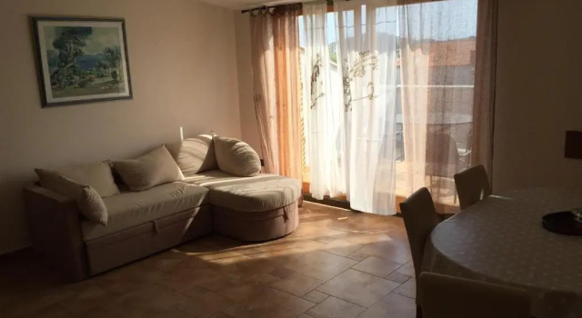 Apartments Smiljanic, Забронировать Апартаменты/квартира Отели Трибунь с парковкой, рядом с Пристань для яхт Трибуни, Парковка