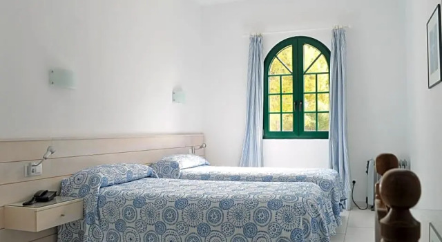 Hotel Bahia, Prenota Hotel Ciutadella Minorca