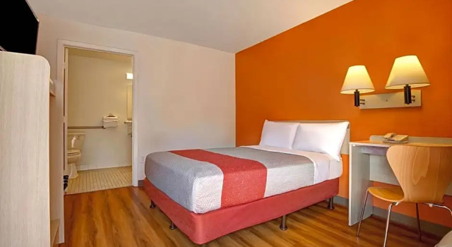 Номер Standard Motel 6-Monterey, CA