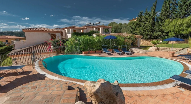 Stunning Residence Bouganvillage Bedroom Sleeps 4 Plus a Child bed
