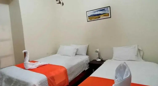 kun titi, Book Hotel Pisac Sacred Valley