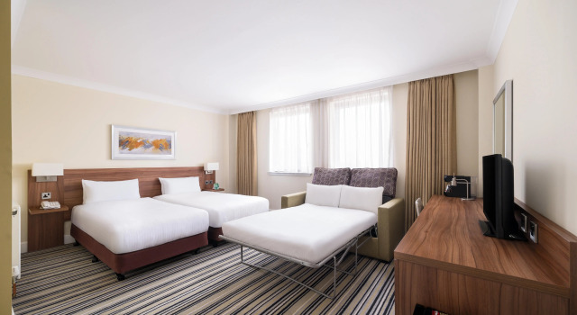 Holiday Inn Glasgow East Kilbride by IHG