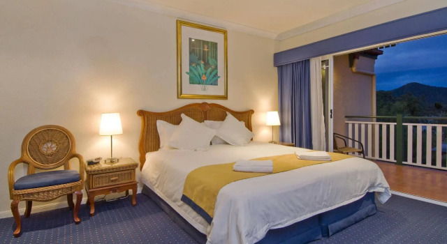 Tinaroo Lake Resort