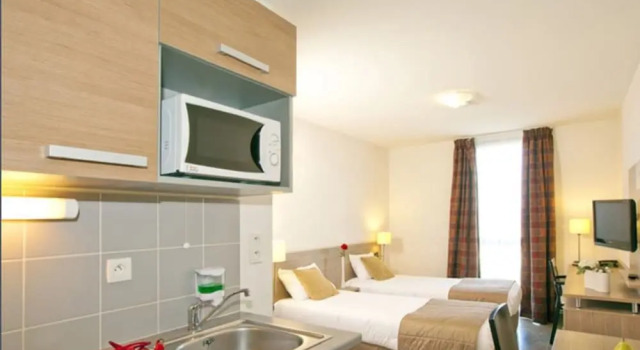Номер Standard Sejours & Affaires Manosque Moulin Neuf