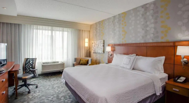 Двухместный номер Standard Courtyard Republic Airport Long Island/Farmingdale