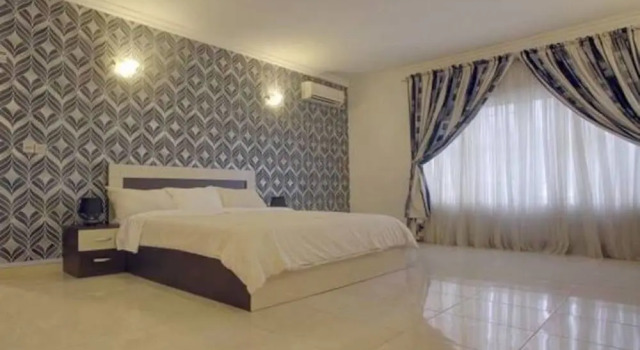 Perfect Havens at Noah's Court, Prenota Appartamento Hotel a Eti-Osa con parcheggio, Parcheggio