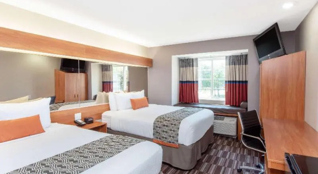 Standardowy pokój Microtel Inn & Suites by Wyndham Springfield