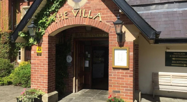 The Villa Wrea Green, Boek Villa Villa's in Merseyside, Villa