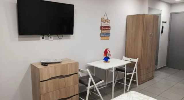 Cozy Studio Near Acropolis, Забронировать Отель Афины Острова Саронического залива - Аттика, рядом с Мечеть Тзисдаракис