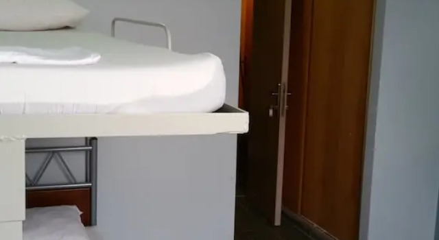 Четырёхместный семейный номер Standard Tiberias Hostel